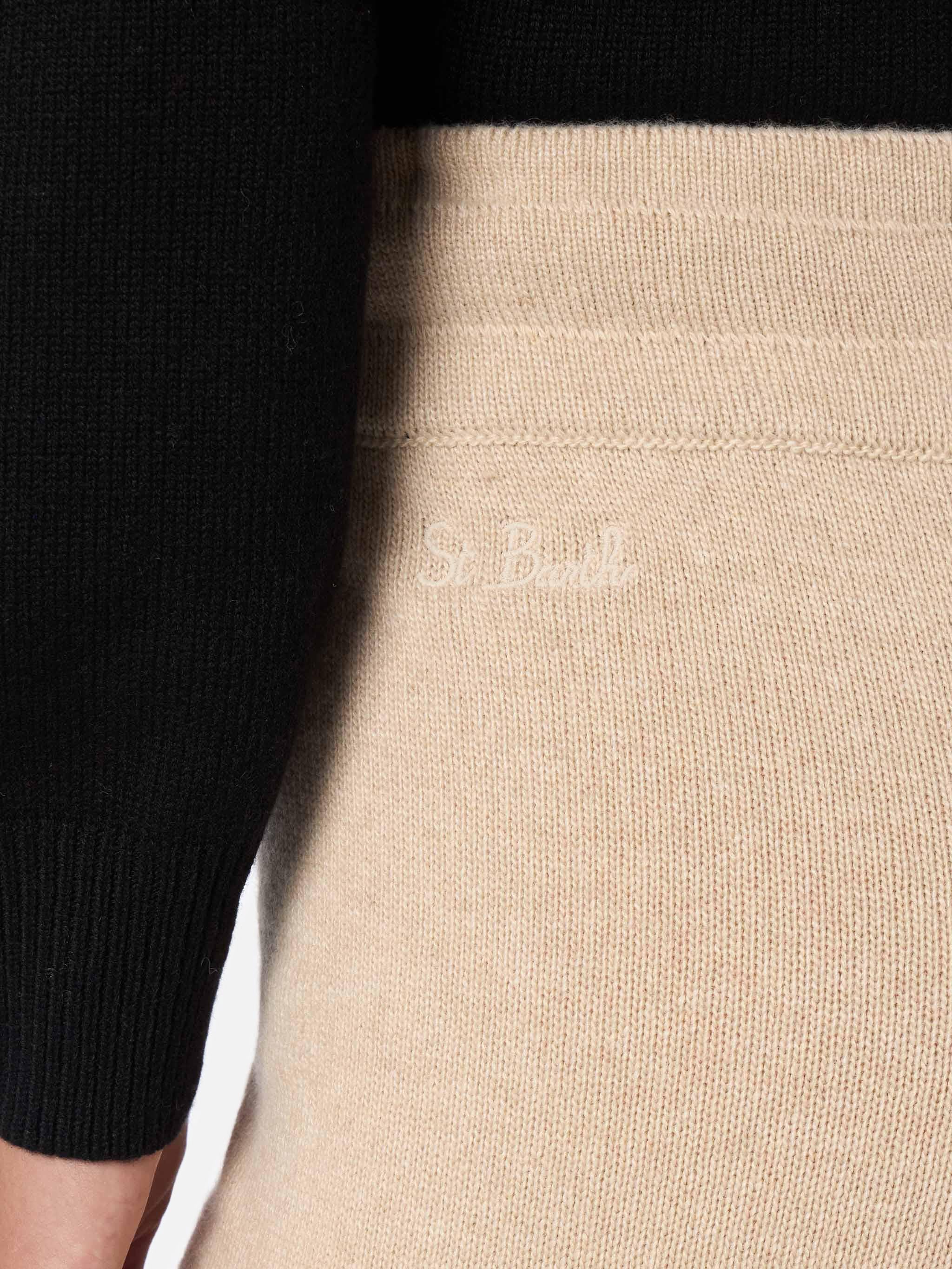 pantalone-cambon-in-maglia-misto-cashmere-beige-mc2-saint-barth image 4