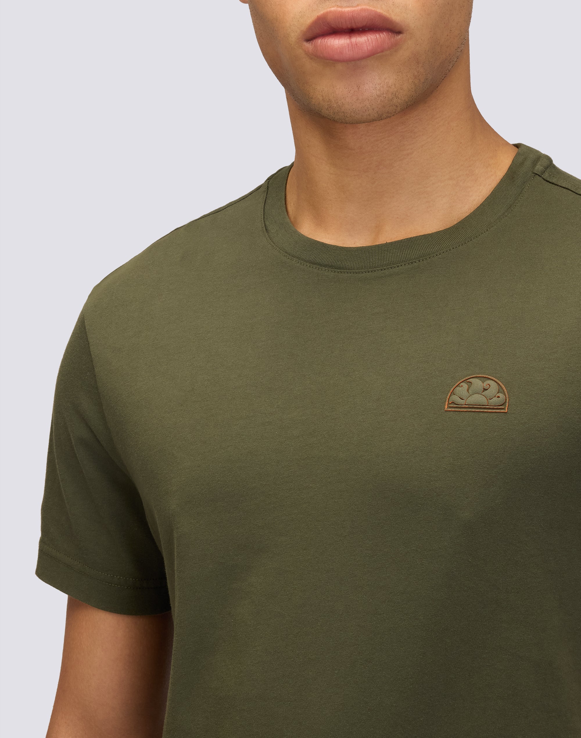 sundek-t-shirt-uomo-tinta-unita-in-cotone-pima-m672tejy700-2 image 3