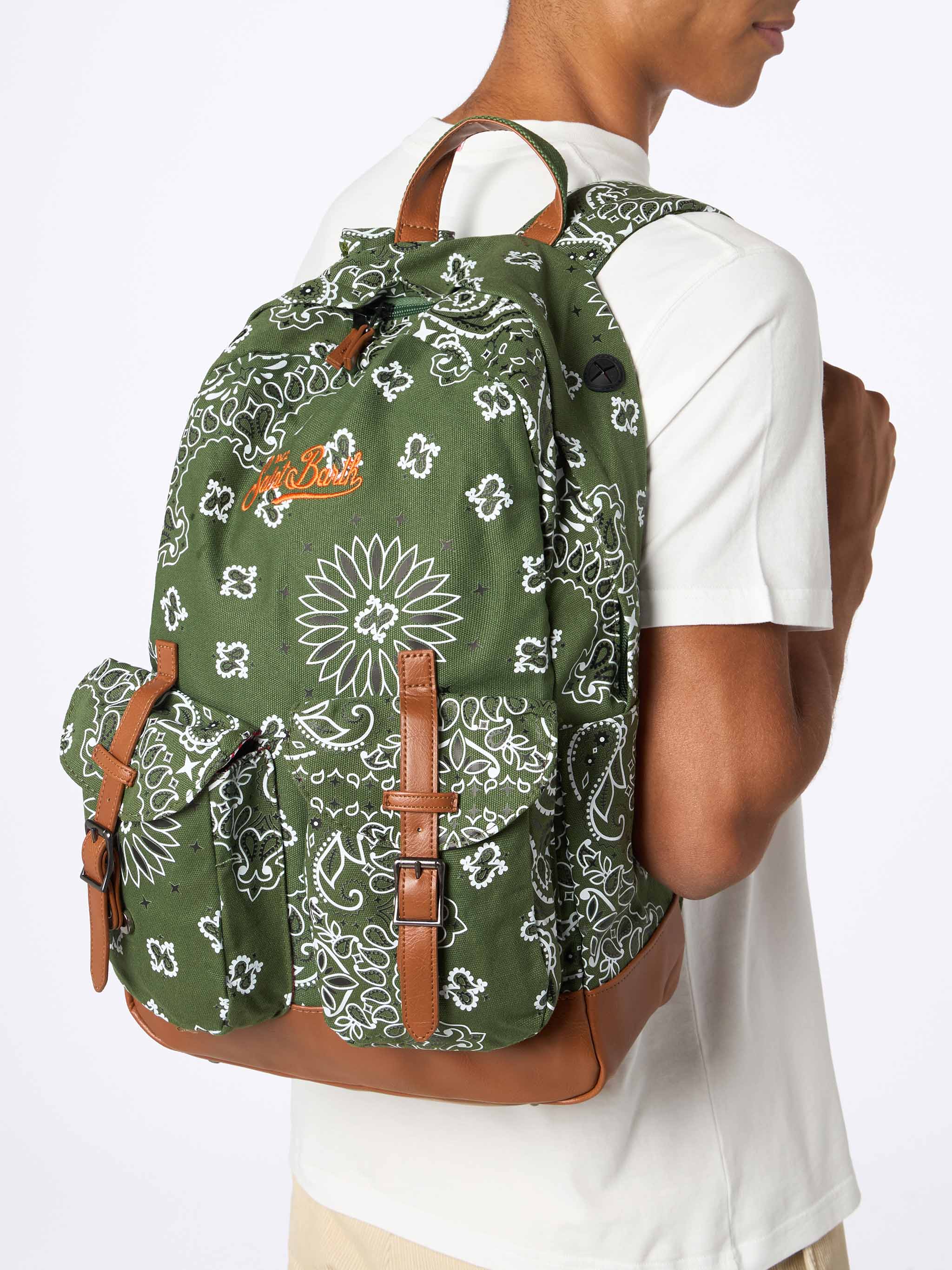 mc2-saint-barth-cody-zaino-in-tela-con-stampa-bandana-verde-45x30x18-cm image 5