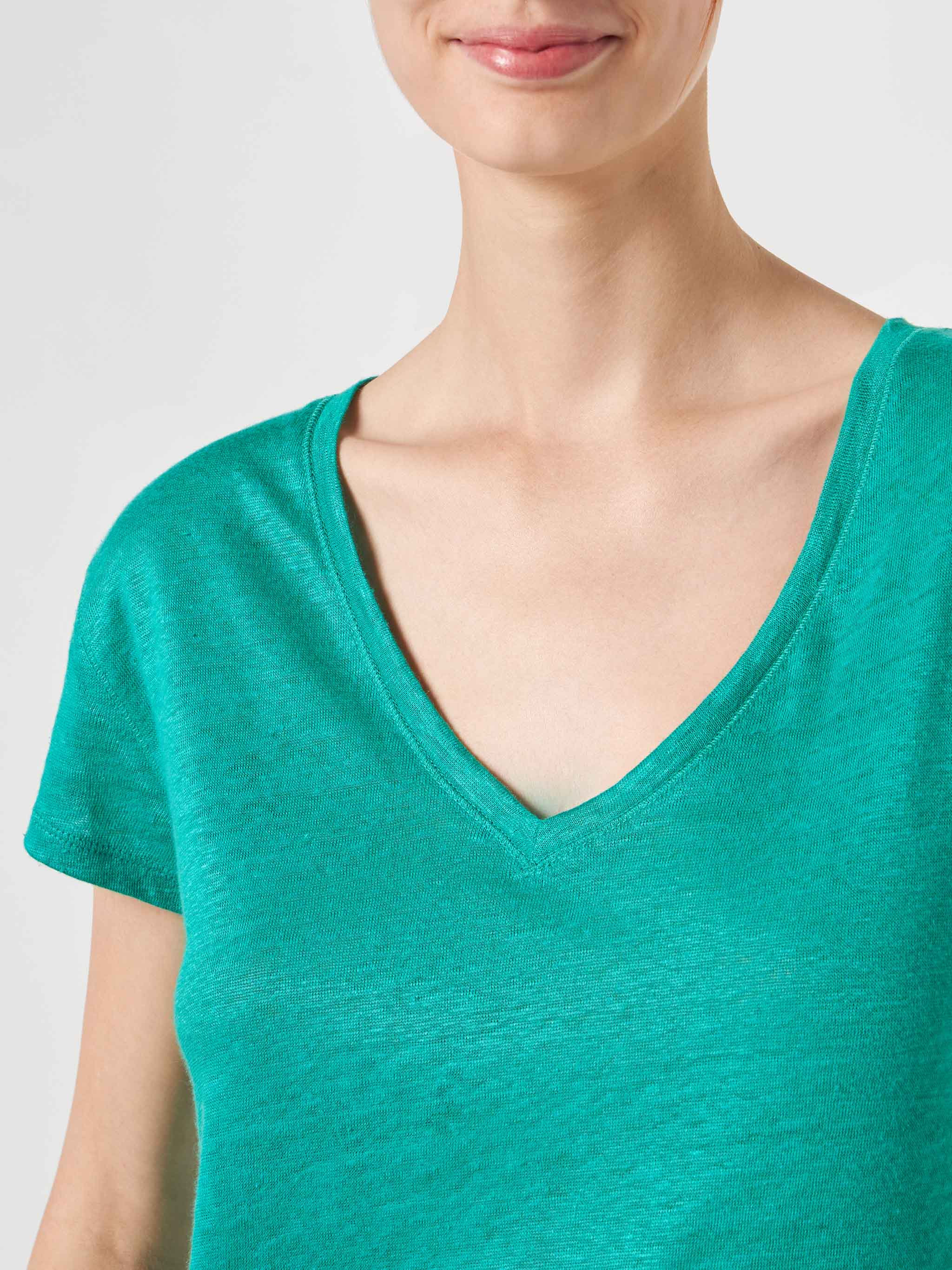 mc2-saint-barth-t-shirt-eloise-in-lino-verde-tinta-unita-donna image 2