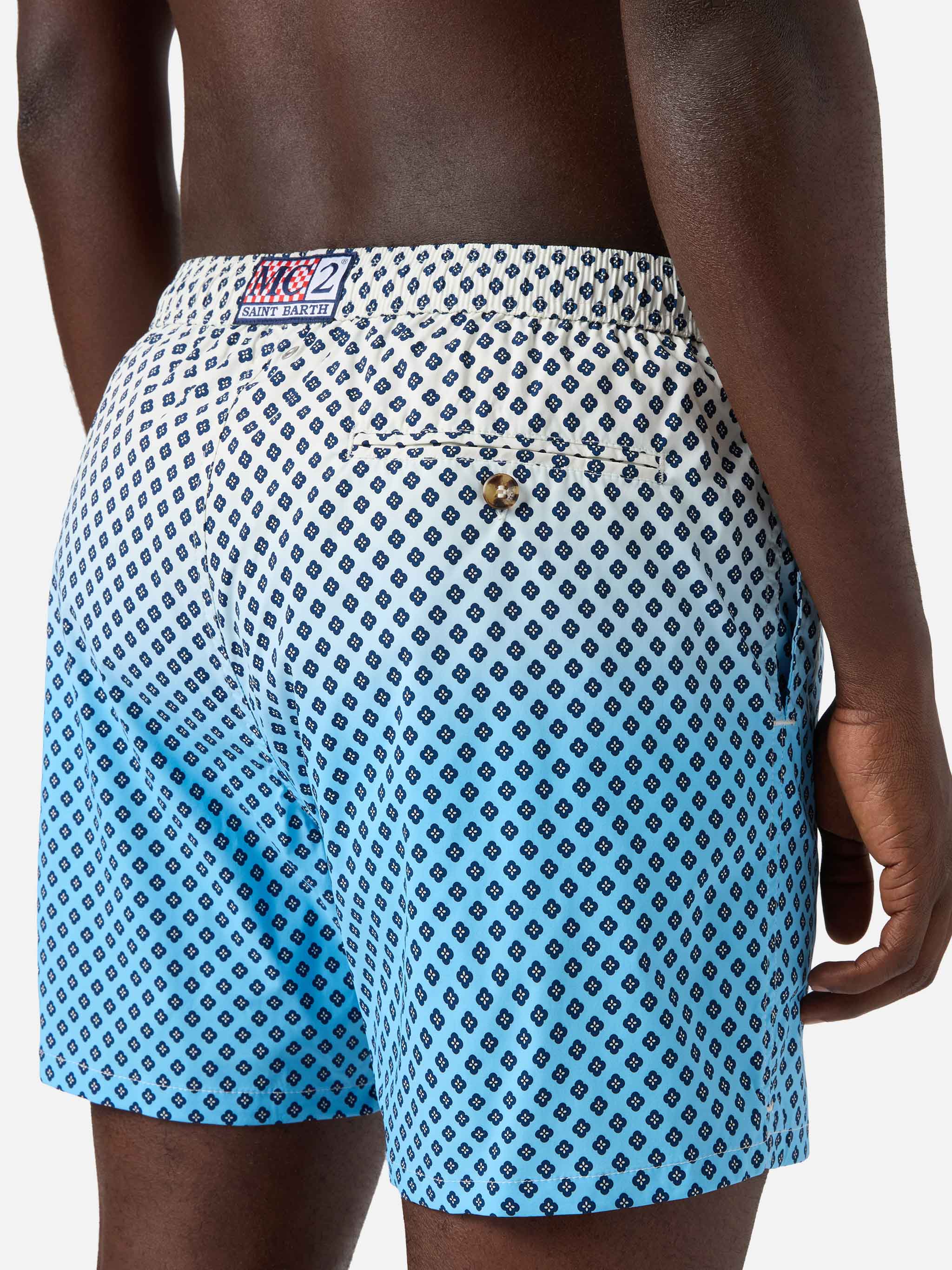 mc2-saint-barth-lighting-micro-costume-uomo-stampa-geometrica-sfumato-blu image 6