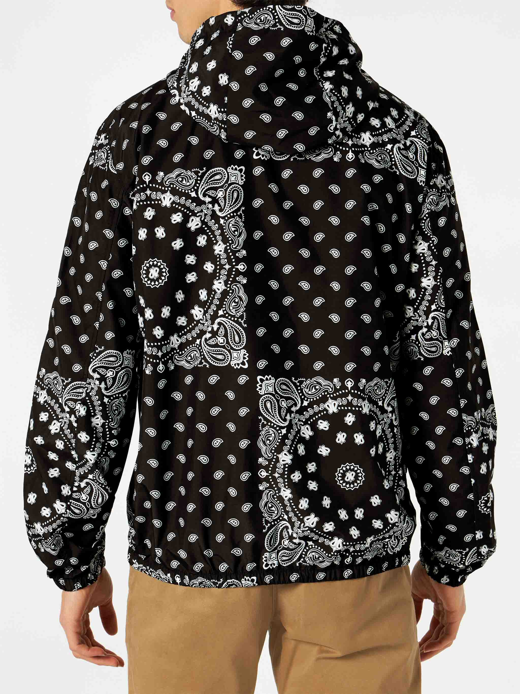 mc2-saint-barth-kauris-giacca-leggera-waterproof-stampa-bandana-nera-uomo image 3