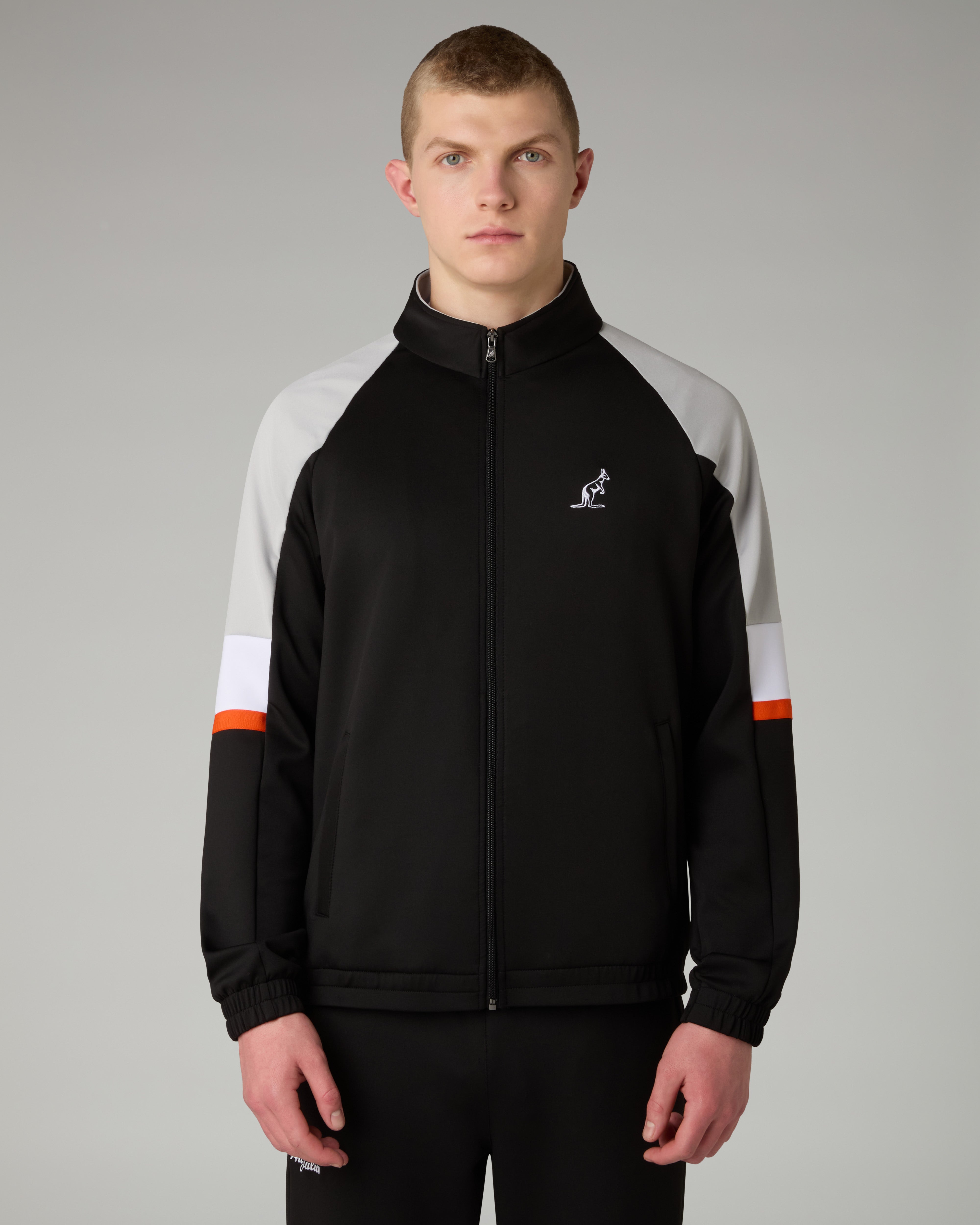 australian-contemporary-tracksuit-tuta-uomo-in-tessuto-shot-nera image 3