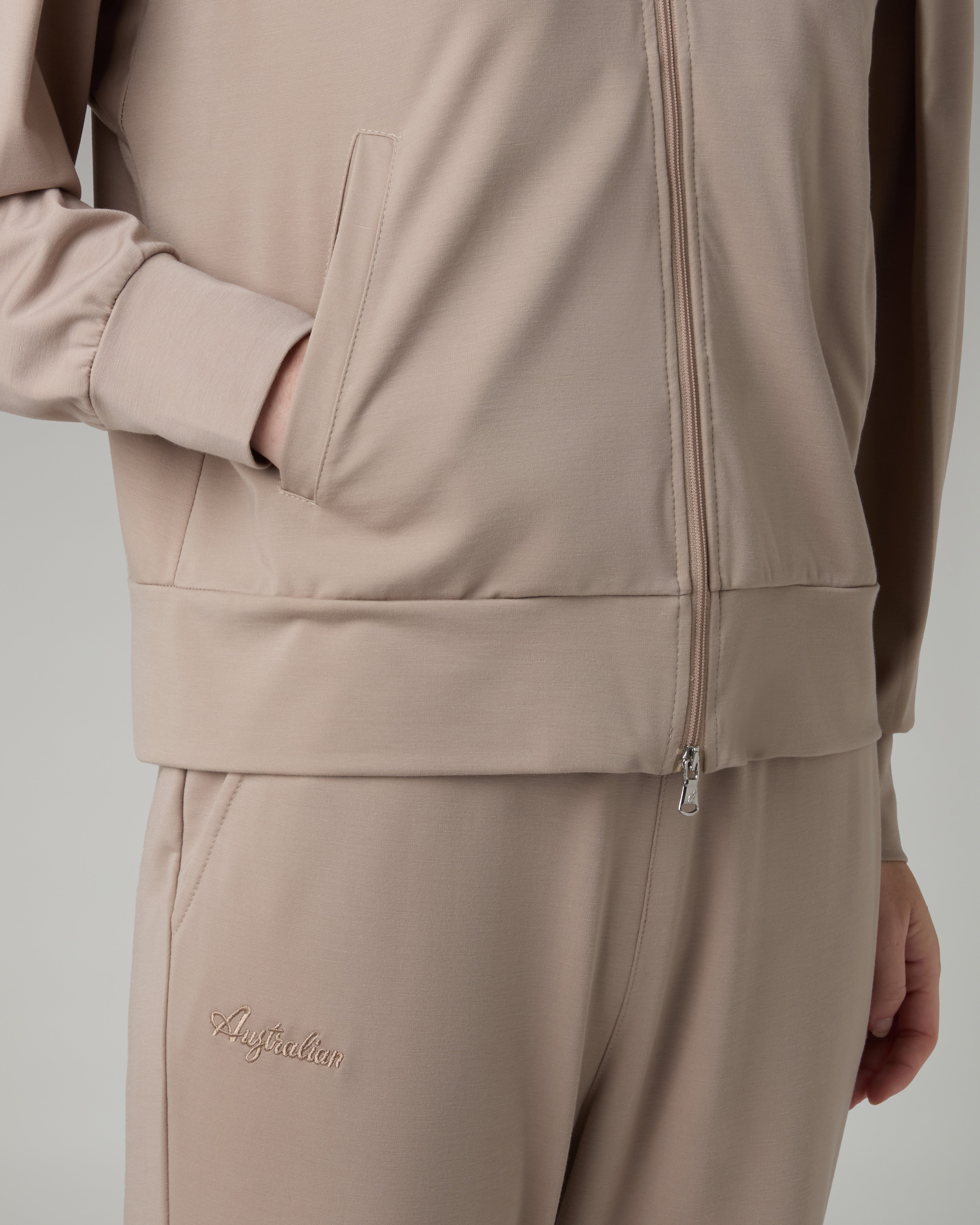 australian-grace-tracksuit-tuta-donna-flow-caffelatte image 5